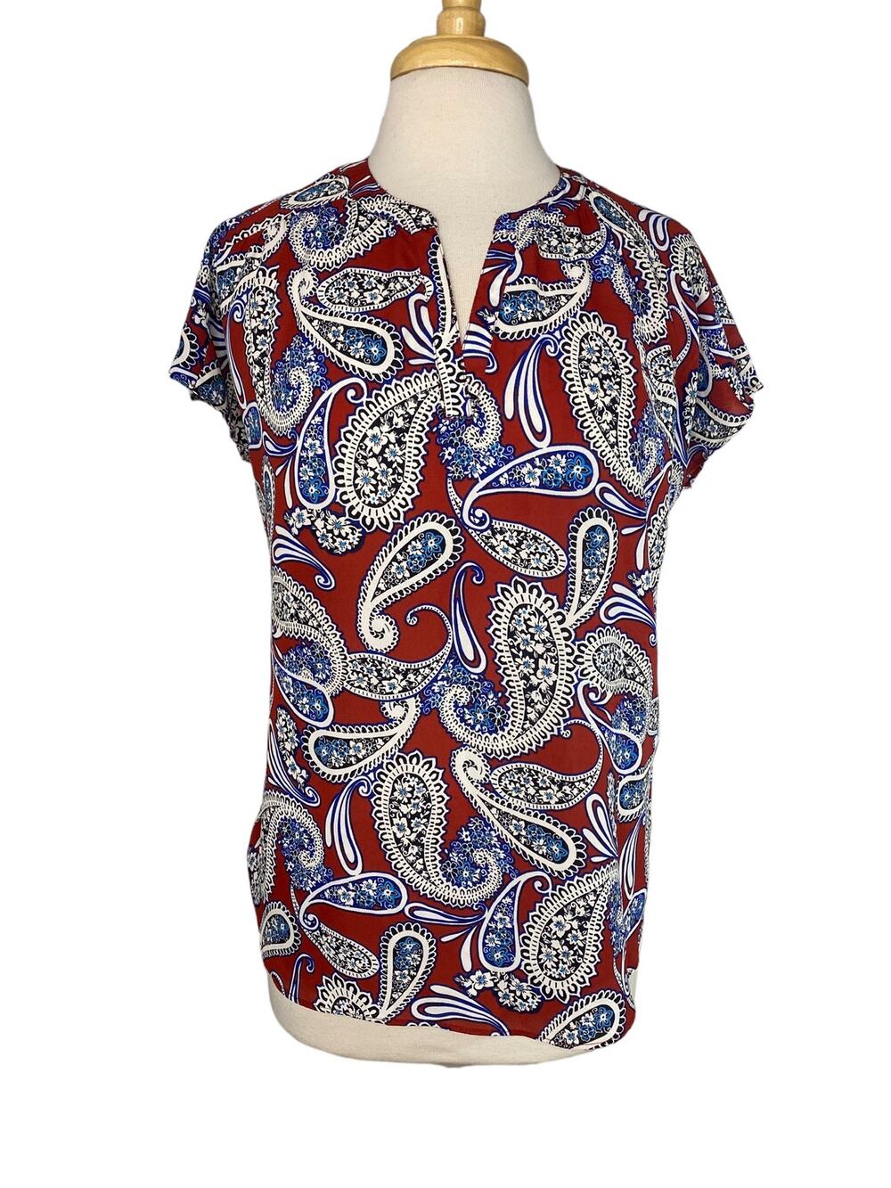 BANANA REPUBLIC Patriotic Paisley V-neck Blouse Size Medium Red White Blue
